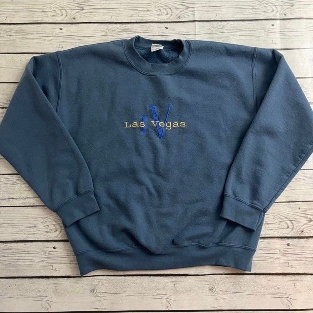 Vintage sz:m Las Vegas Blue Crewneck Sweater